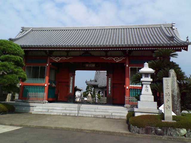 瑠璃山井戸寺の画像