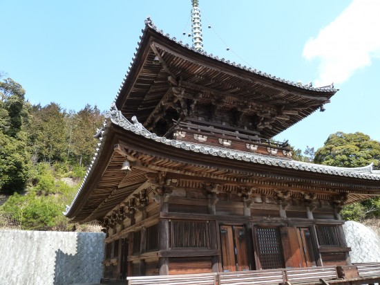切幡寺の多宝塔