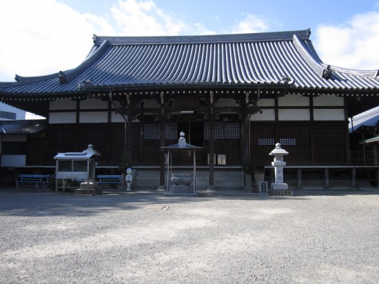 ご本堂です