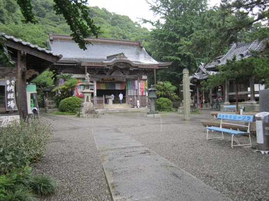 １０番「切幡寺」。８８－１０　このキーワードみなさん見つけて下さい。