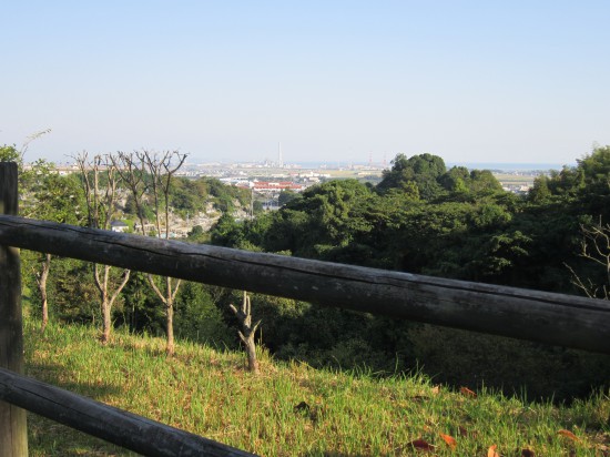 天気良し！体調良し！でしたが、この後、子供と相撲をとって背骨が。。。「ボキっ」。。。って音たてて。。。午前中寝込んでダウン。。。この後、完治するのに約２週間。。。(^^；しばらく遍路できない体に(^^；；　もう若くない。無理輪やめよう。。