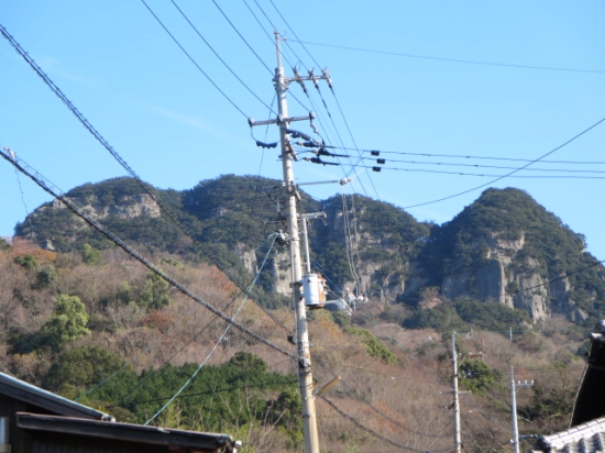 宝永の大地震で４峰になったと言われている五剣山