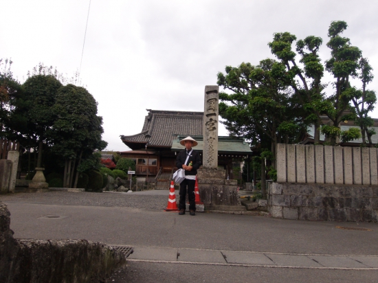 62番霊場「宝寿寺」山門はありません。