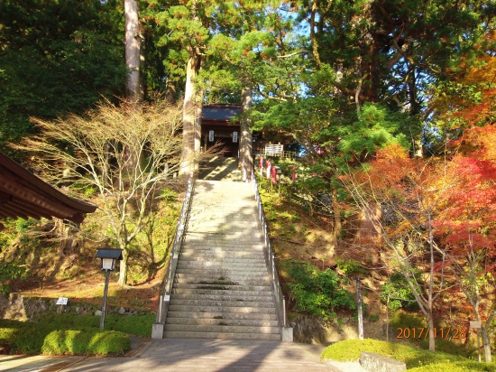 21番札所「太龍寺」本堂への石段。