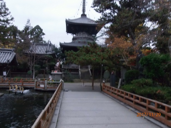 霊山寺多宝塔