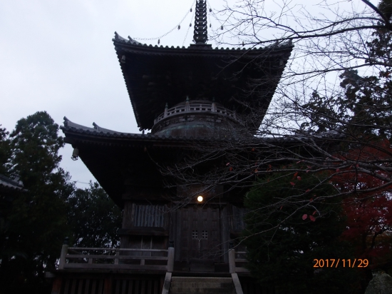 霊山寺多宝塔