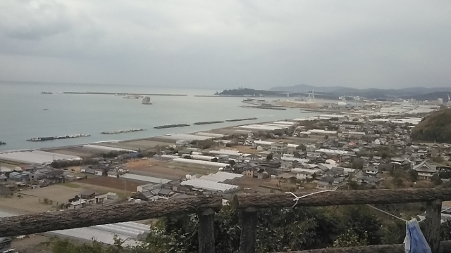 禅師峰寺境内から望む太平洋と桂浜方面（右方向）