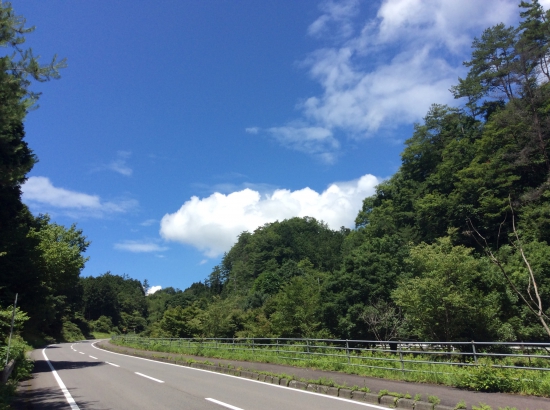 古岩屋荘からの下で見た綺麗な空。