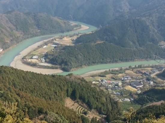 生名へ道  見晴らしの良い所で