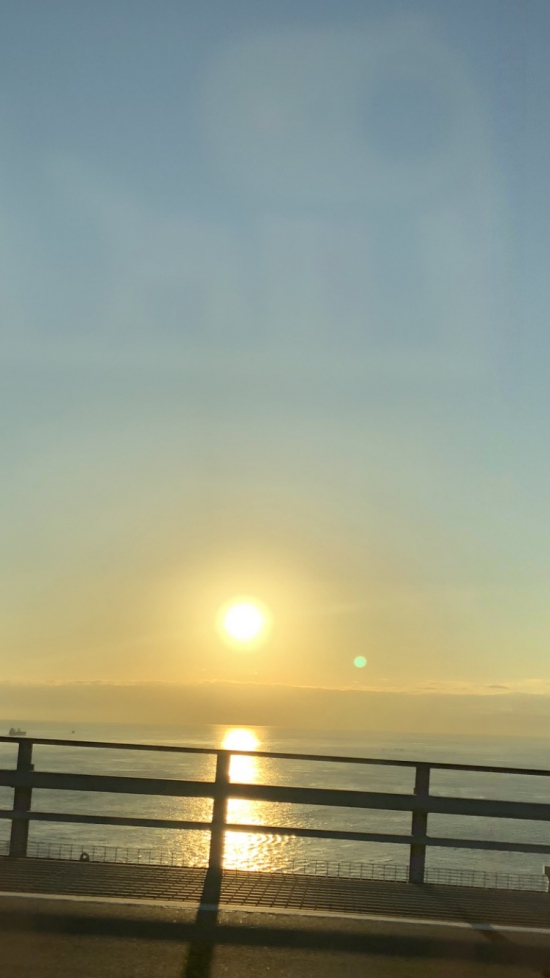 明石海峡大橋からの日の出