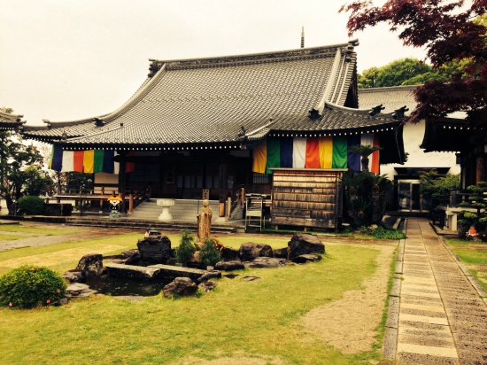 別格６番龍光寺。綺麗なお寺です。