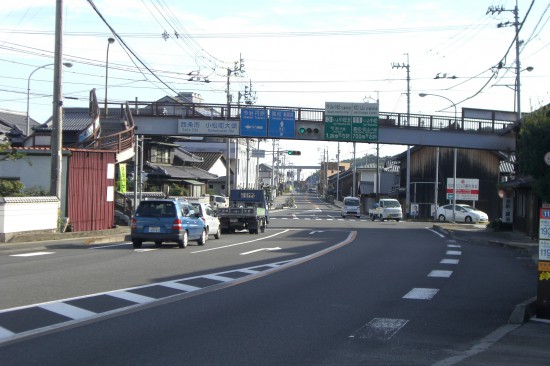 小松町大頭交差点