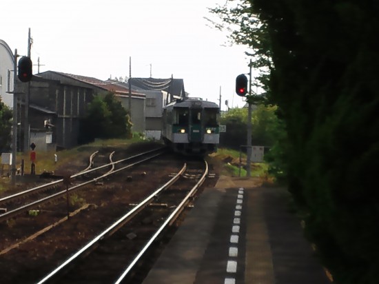 １７時１０分発　　徳島ゆき　列車