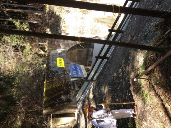 崖崩れを通過すると、峠御堂トンネルの上に出た。
