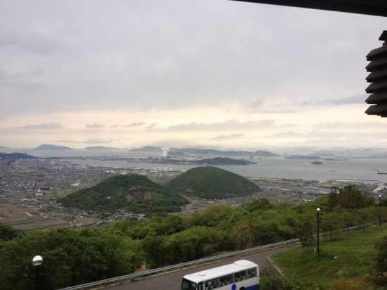 かんぽの宿坂出からの景色。夜景もすごくキレイです。