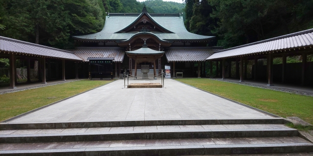 64番 前神寺 本堂