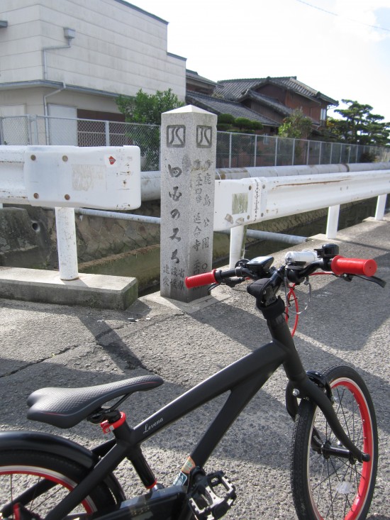 夏は、いっつも車でとおりすぎてるここにあったんだ。。。