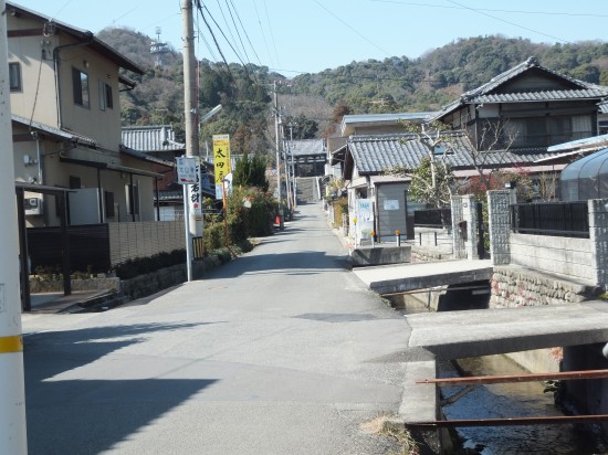 ここにも太田屋の看板が。。北条だからまだ結構遠いいんですけどね。