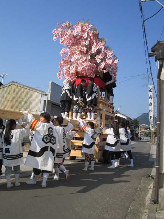 無事、参拝お終え。昨年同様、祭りへ！