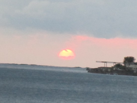 残念ながら。。雲が出てきて「だるま」にならず。いつかリベンジを