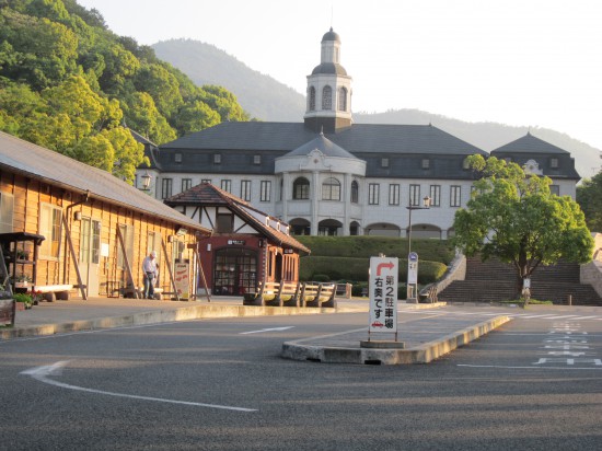 道の駅「第九の里」よりスタート！もう常連かな。ここはやっぱり県外ナンバーの車中泊の車多い。テント泊の人も２名ほど