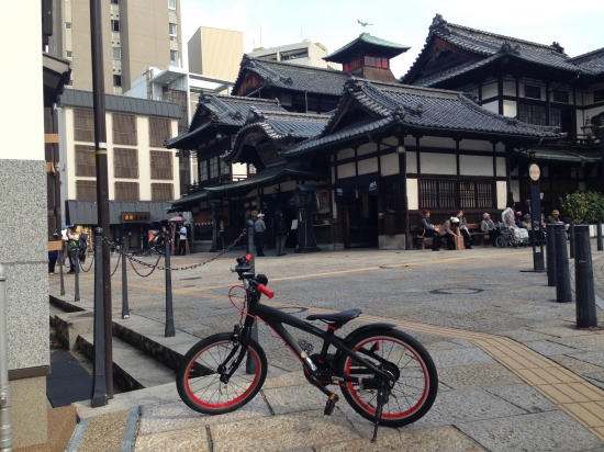 自転車だと道後の街も楽しめます(^^v