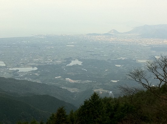 雲辺寺山から讃岐方面。やっぱり溜池が多いです。