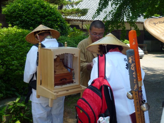 弘法大師様　今日は次の立江寺に泊まられるそうです