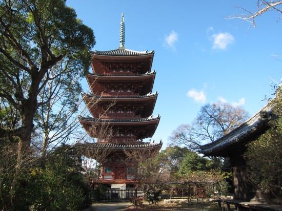 ８６番志度寺の五重塔。五重塔は、四国さんでは珍しいですね。（他には善通寺・本山寺ぐらいでしょうか。）