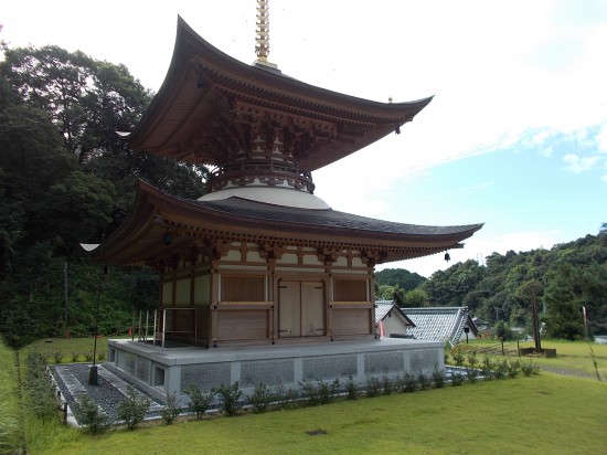 鯖大師本坊の多宝塔