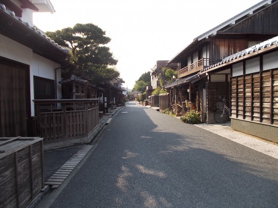 卯之町は、内子町に次いで愛媛県で2番目に指定された町並み保存地区とのことだ。