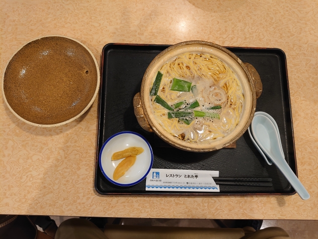 鍋焼きラーメン