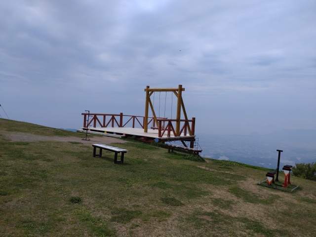 第６６番「雲辺寺」山頂公園「天空のブランコ」