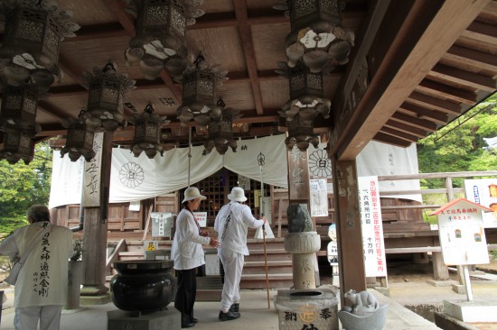 白峰寺本堂