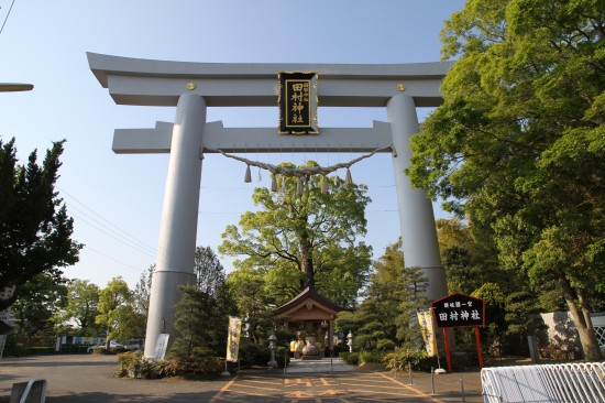 一宮神社の大鳥居