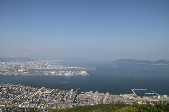 屋島寺山頂から　高松市内方面