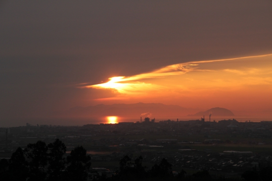 帰りの伊予灘ＳＡでの夕日