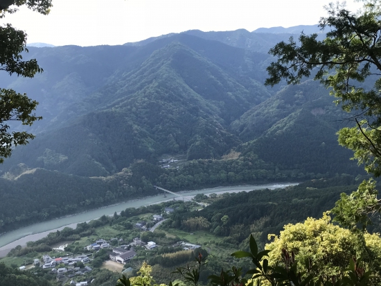 鶴林寺道からの那賀川