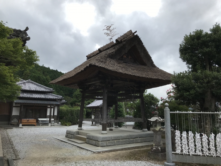 仏木寺さんの鐘楼