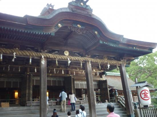 箸蔵駅から琴平駅まで40分強の旅を終え、金刀比羅宮にお参りしました。