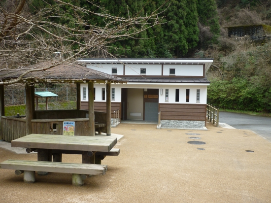 新築のトイレです。