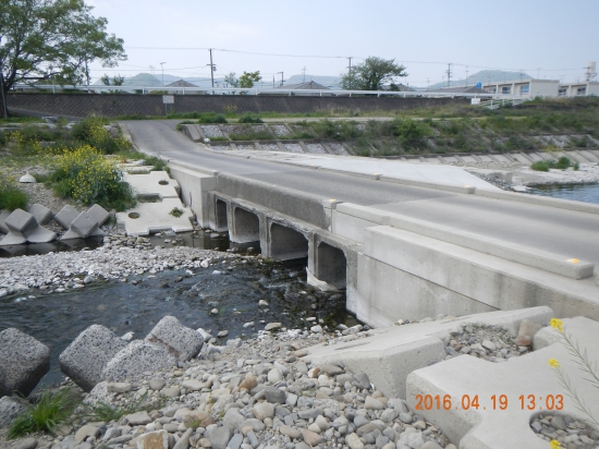 香東川の沈下橋