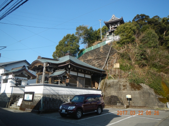 別格５番大善寺   本堂は山の上で大師堂は下にある。