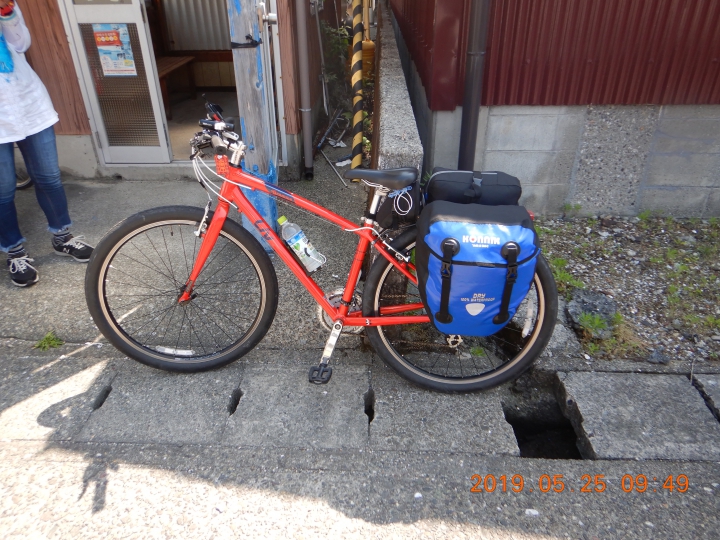 女性遍路さんの自転車