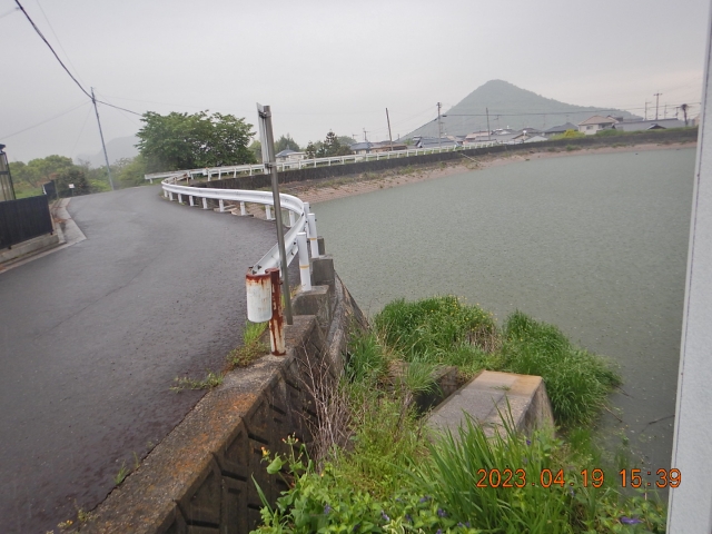 集落に着いた時に雨が降り始めた。