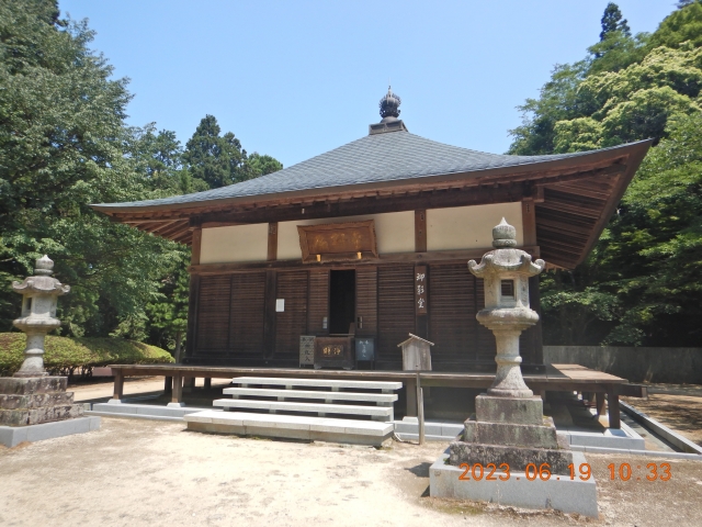 箸蔵寺御影堂