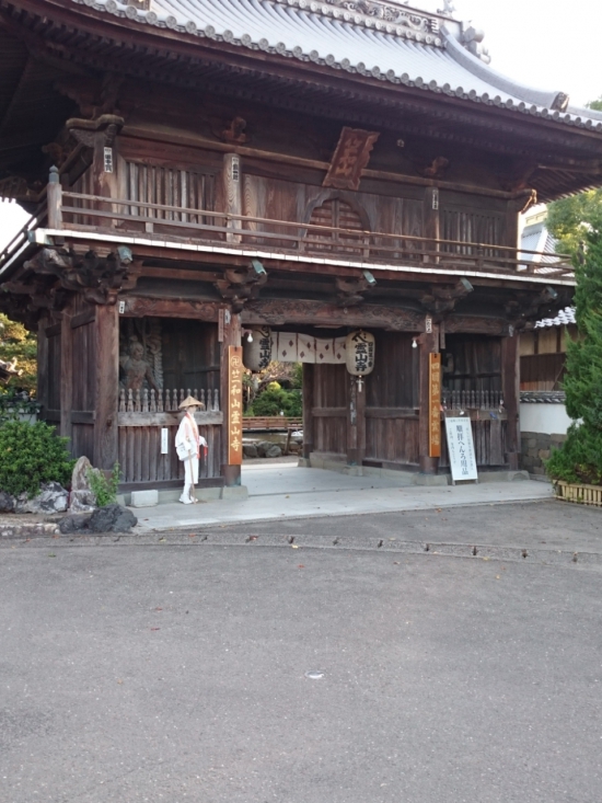 ７時前、霊山寺出発