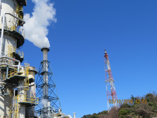 太陽石油の工場です。いつ見ても巨大で見とれます。