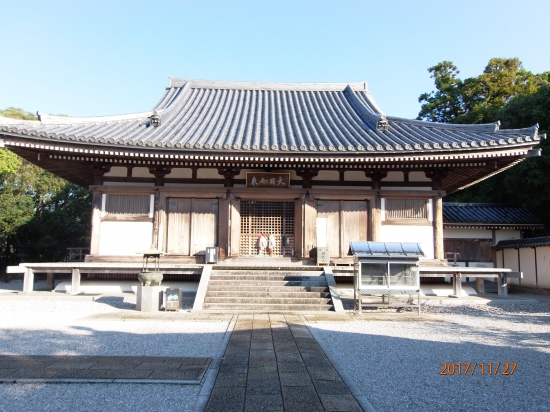 大日寺本堂、この中に秘仏が鎮座しており四国開創1200年のお遍路で偶然の開帳に遭遇し目前で拝観しました。